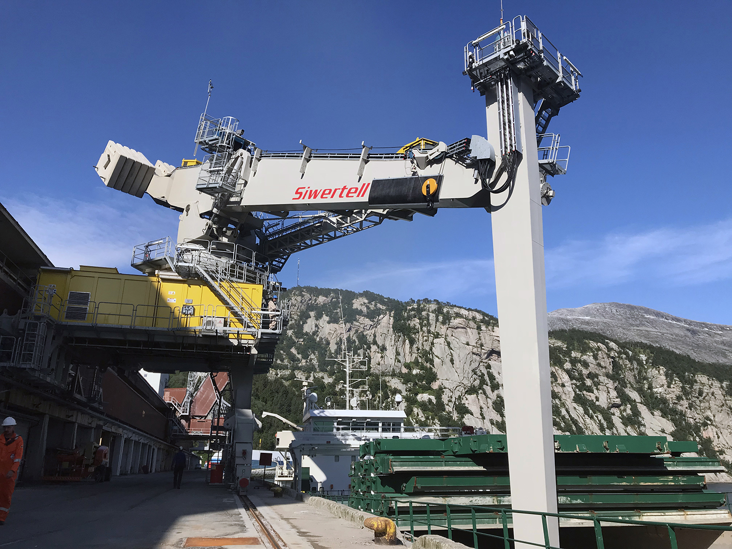 Siwertell ship unloader in Norway