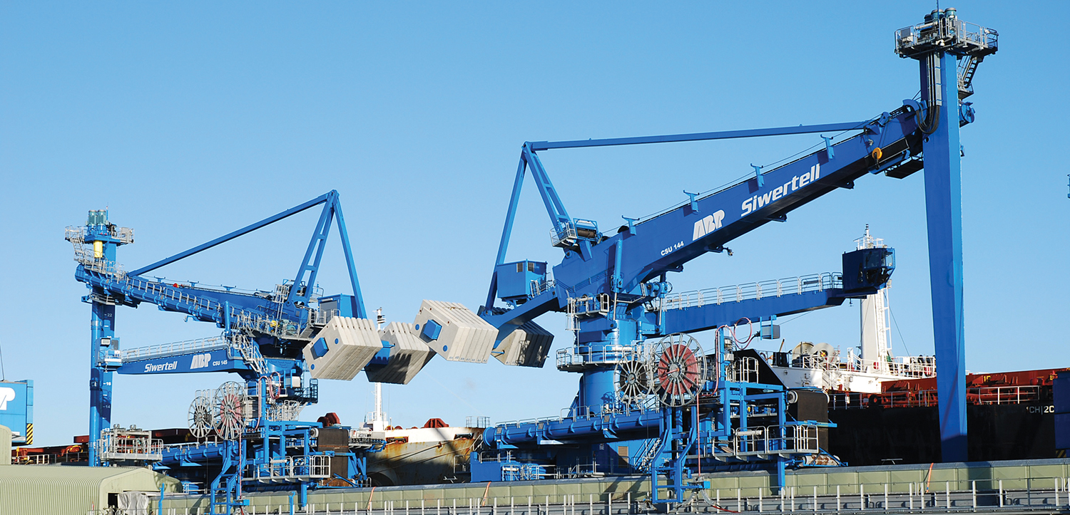 Two Siwertell ship unloaders in Immingham