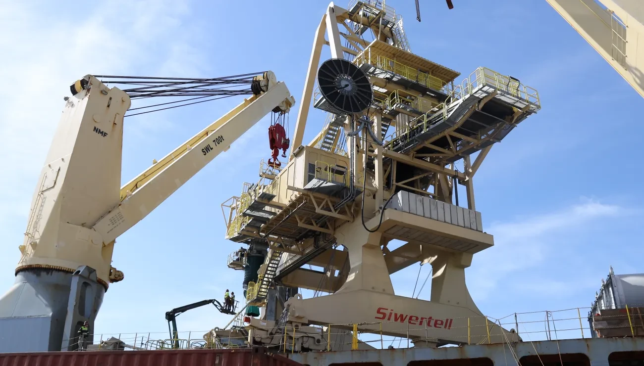 ship loader transport