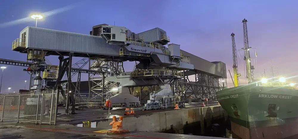 Siwertell ship loader