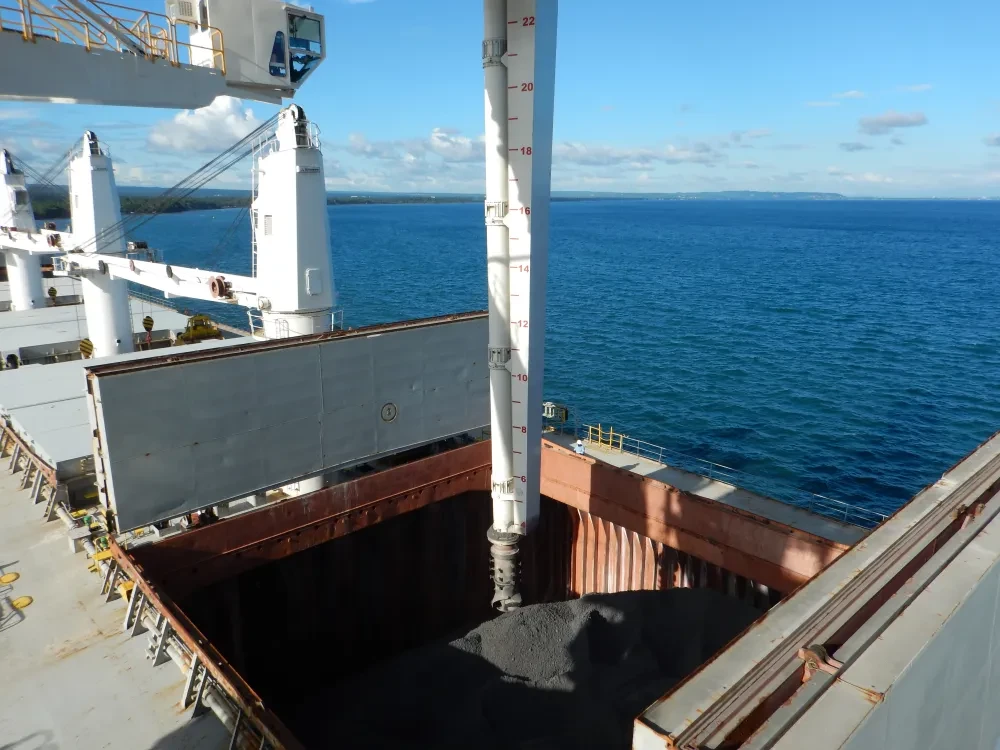 Siwertell ship coal unloader