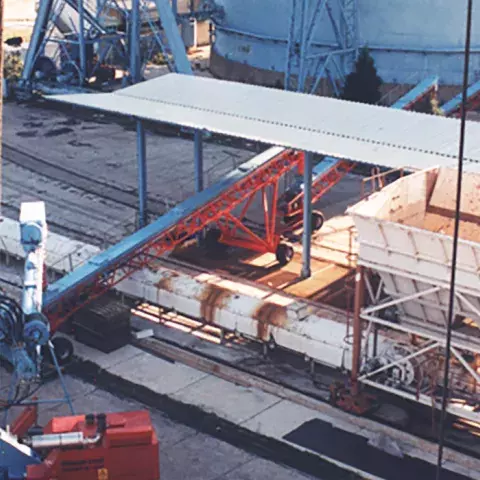 Blue Siwertell conveyor belt