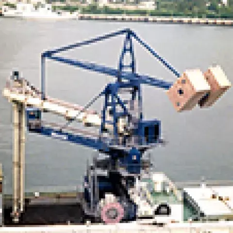 Siwertell Ship unloader in operation