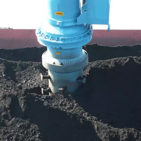 Siwertell Ship unloader in operation