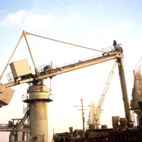 Siwertell Ship unloader for cement, Egypt