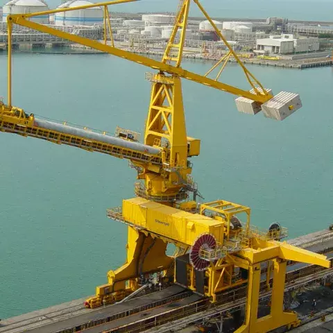 Yellow Siwertell Ship unloader for coal, Taiwan