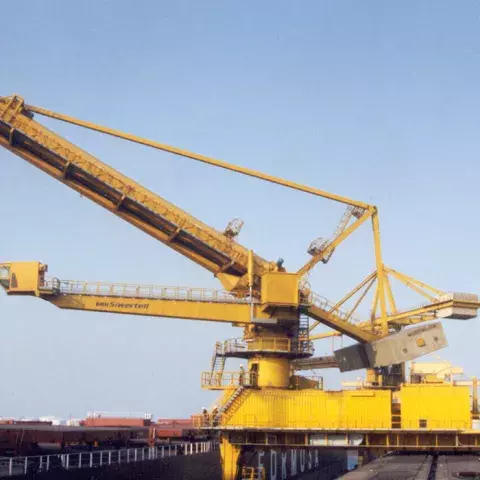 Yellow Siwertell Ship unloader for coal, Taiwan
