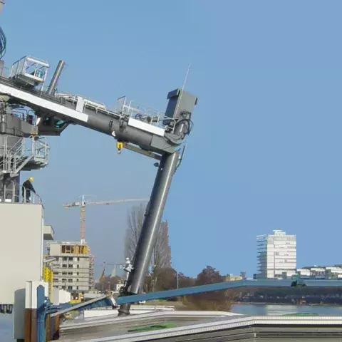 Grey Siwertell Ship unloader in operation