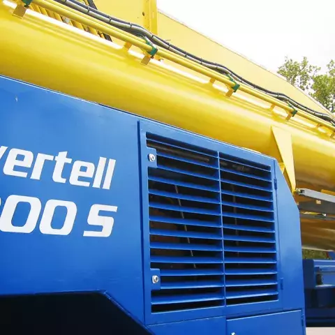 Yellow Siwertell mobile unloader for biomass, Netherlands