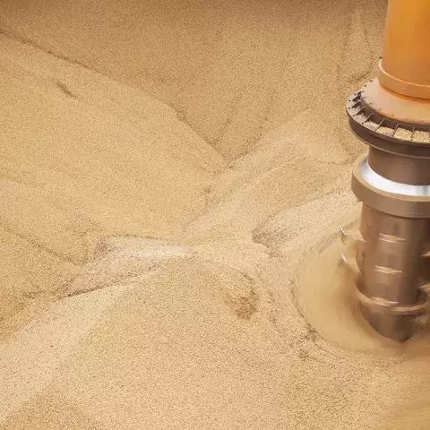 Siwertell Ship unloader for grain, United Kingdom