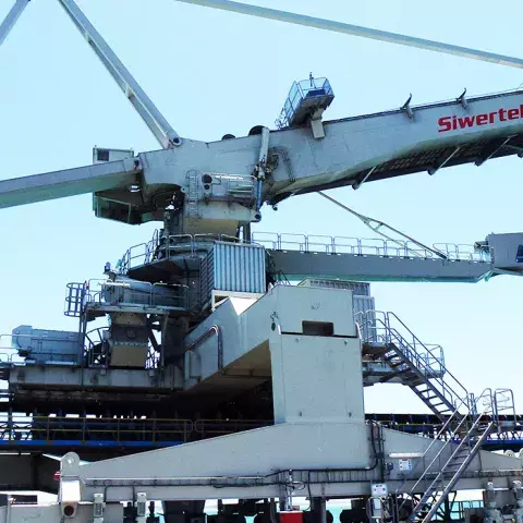 White Siwertell Ship unloader for coal, Brazil