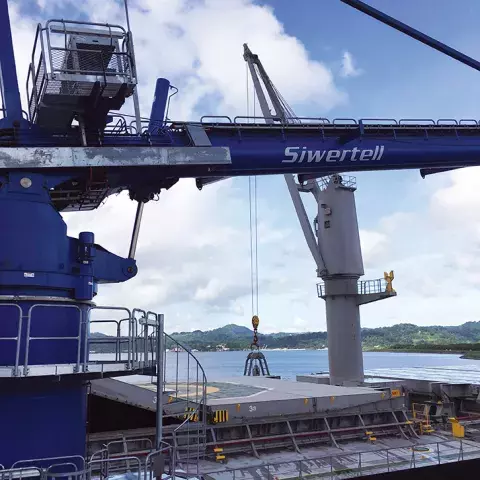 Siwertell ship unloader in Subic Bay, Philippines