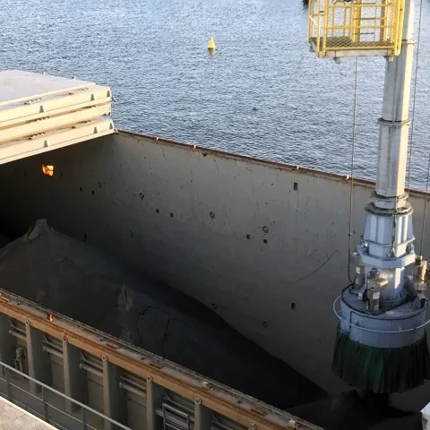 Siwertell ship loading lead/zink concentrate