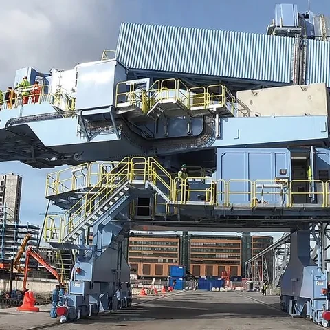 Siwertell ship loader operating in Ireland