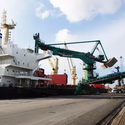 Siwertell ship unloader in Brazil