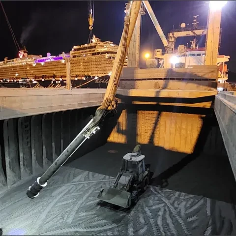 Siwertell Mobile Ship Unloader service work