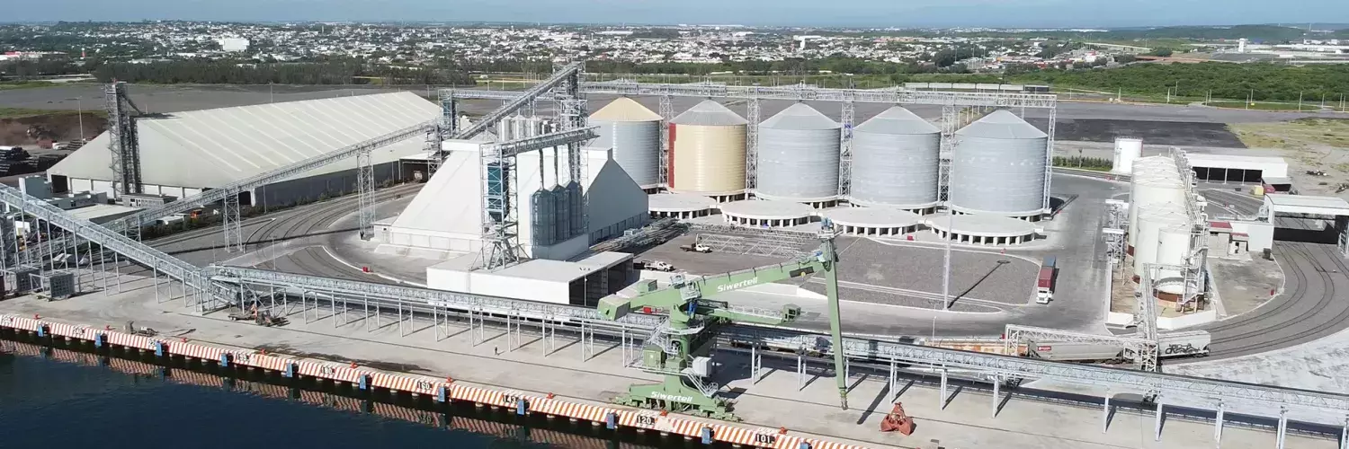 Bruks Siwertell material handling in ports