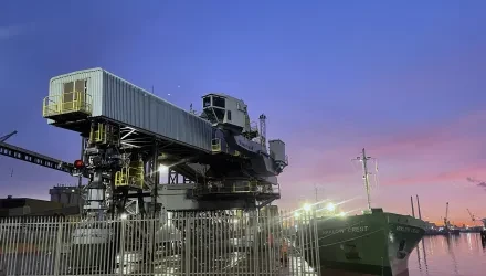 Siwertell ship loader in Dublin port