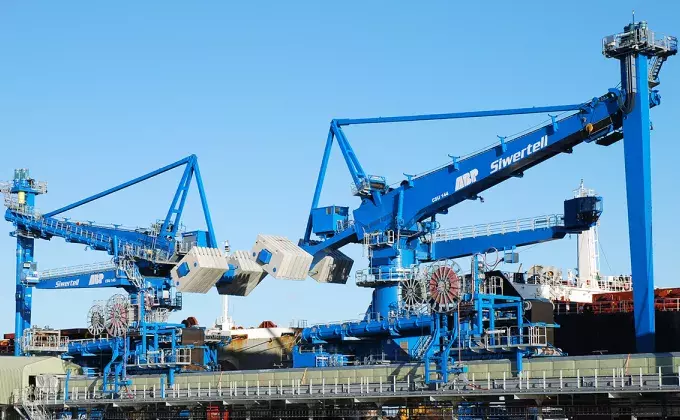 Blue Siwertell Ship unloader for coal and biomass, United Kingdom