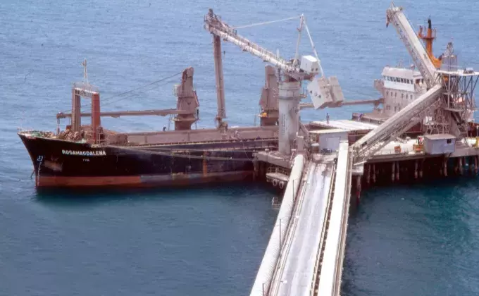 Siwertell Ship unloader for cement, Venezuela