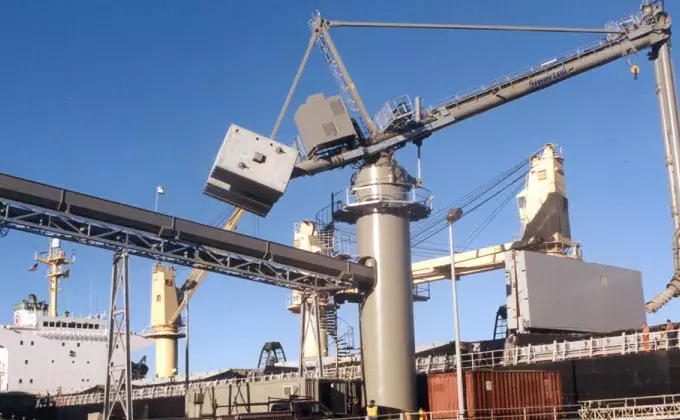 Grey Siwertell Ship unloader for cement, USA