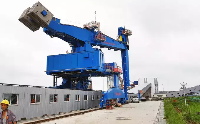 Siwertell ship unloader in China