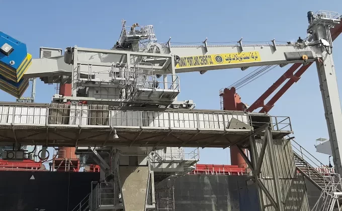 Siwertell ship unloader