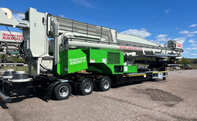 Siwertell road-mobile ship unloader
