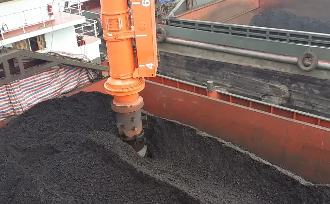 Siwertell unloading coal