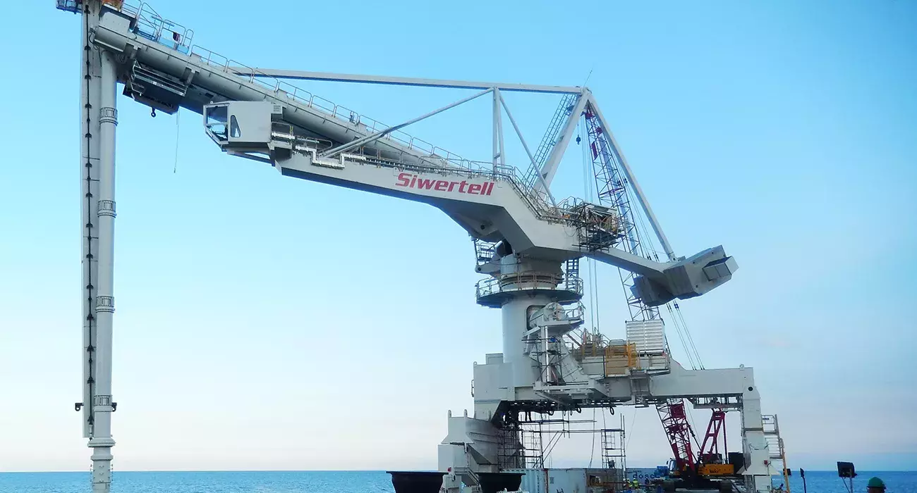 White Siwertell Ship unloader for coal, Philippines