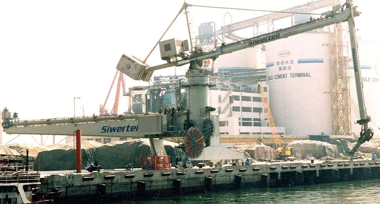 Siwertell Terminal for cement, China