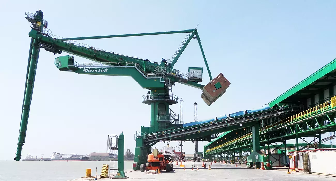 Green Siwertell Ship unloader for coal, Brazil