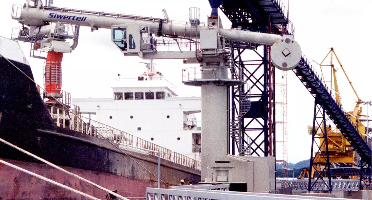 Siwertell Ship loader in operation