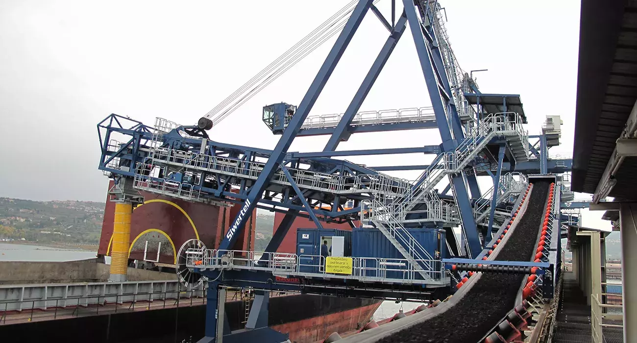 Blue Siwertell ship loader in operation