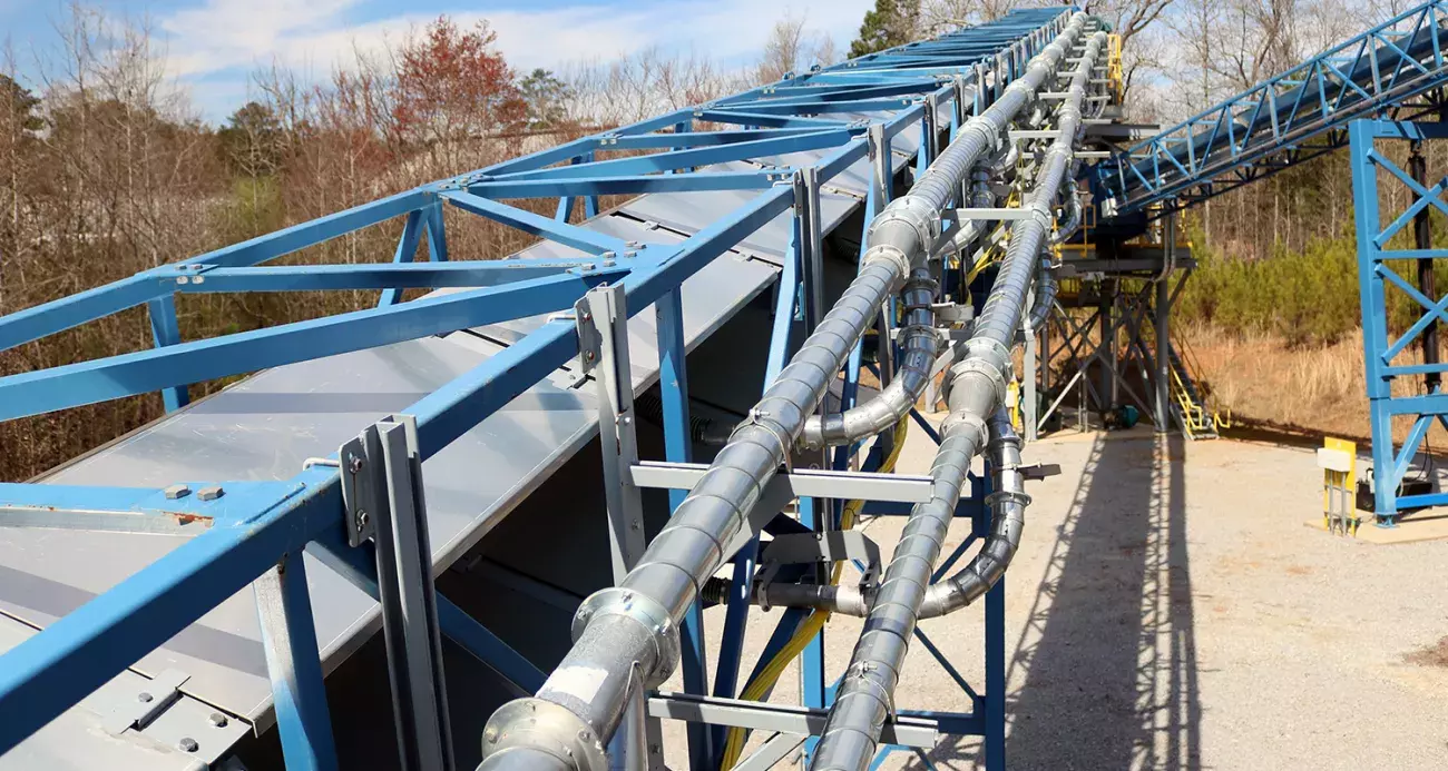 Air supported belt conveyor